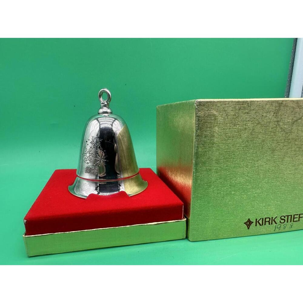 Vintage W. Bell Co Warwick  Silverplate 1988 Musical Christmas Bell Ornament